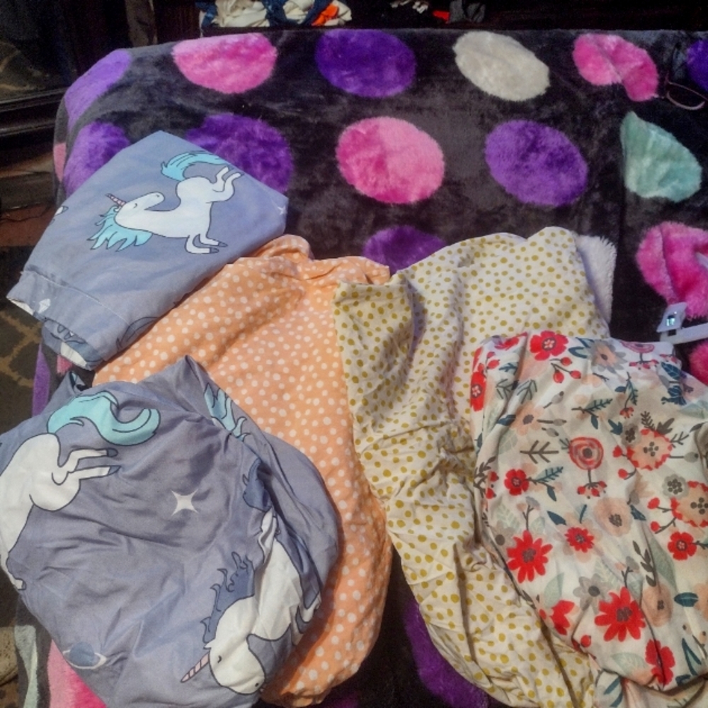 4 crib sheets 1 pillow case